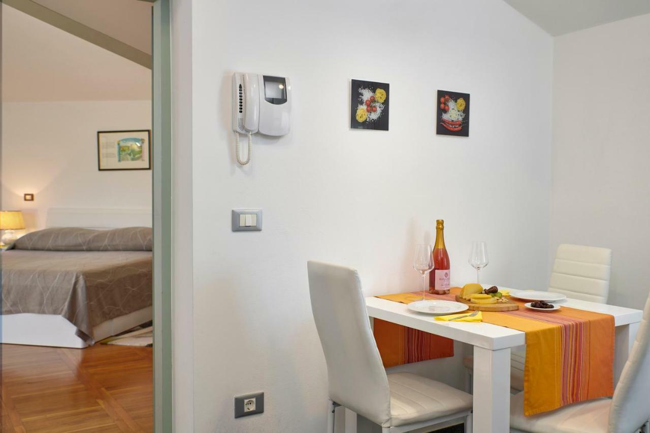 Villa Giardina Apartments Винкуран Екстериор снимка