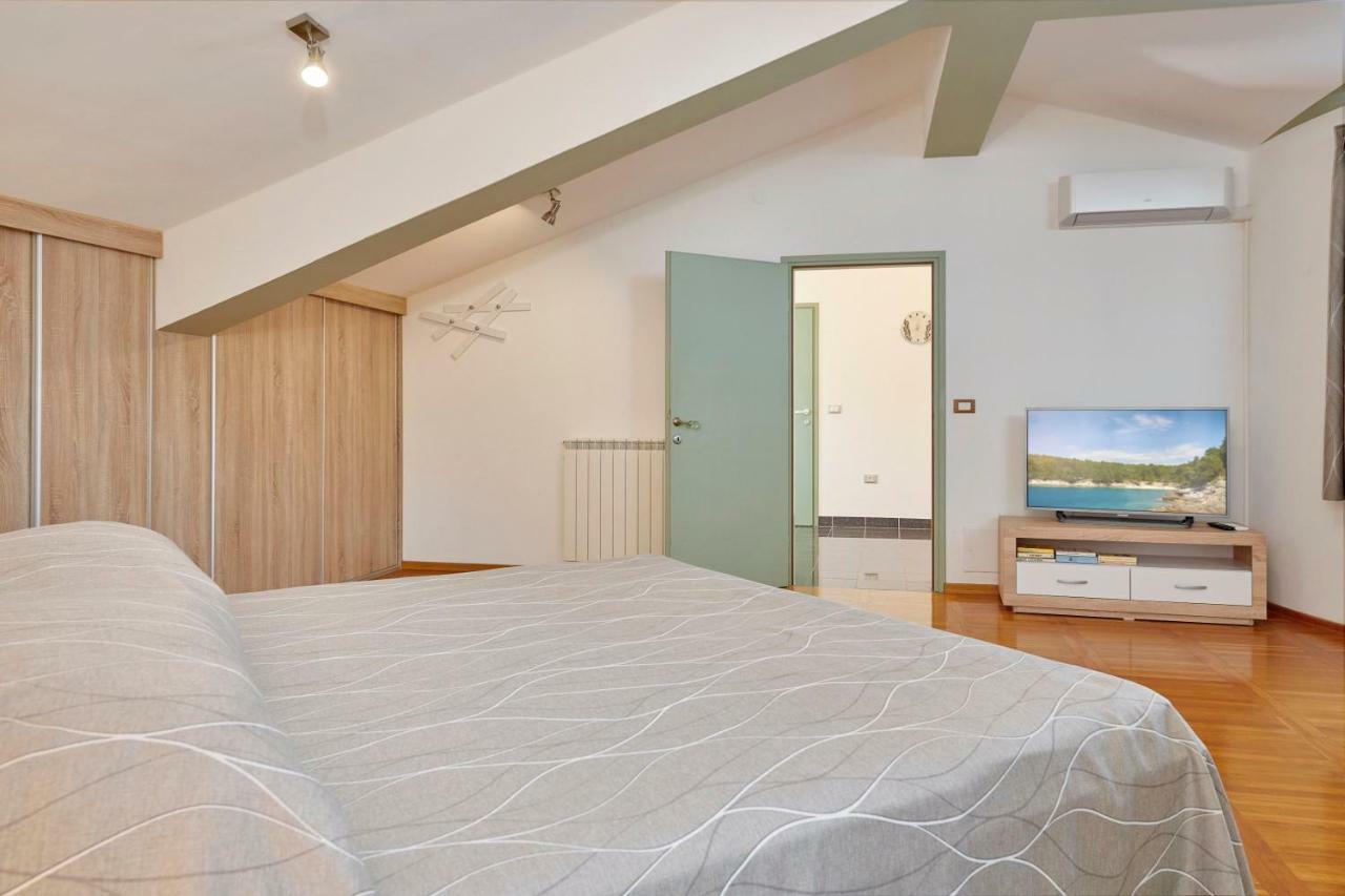 Villa Giardina Apartments Винкуран Екстериор снимка
